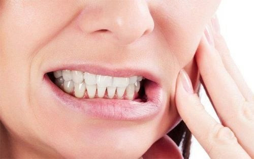 Vì sao 2 hàm răng va vào nhau lập cập khi trời lạnh? - ảnh 2