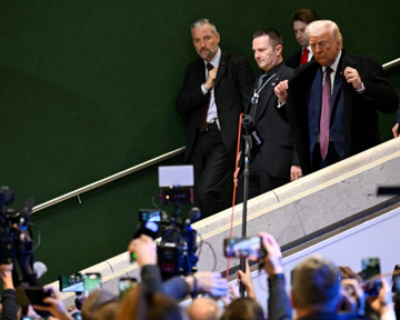 Davos 2026: Sân khấu của kẻ mạnh và sự sụp đổ của trật tự thế giới cũ