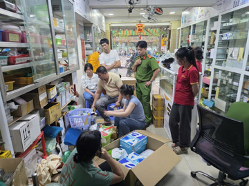 Kiểm tra chung cư ở TP. Hồ Chí Minh phát hiện lượng lớn chất cực độc, bắt 3 đối tượng chuyên bán hàng cho cơ sở nha khoa