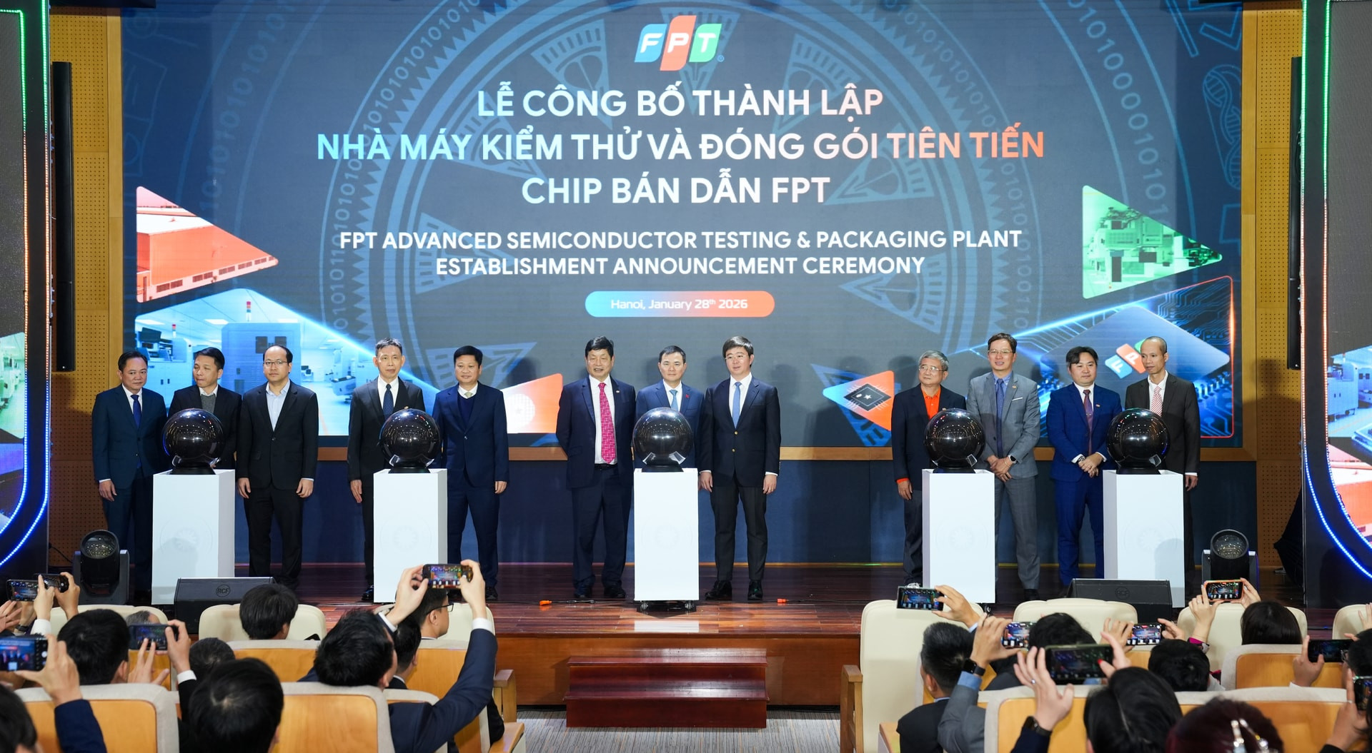 Lễ công bố