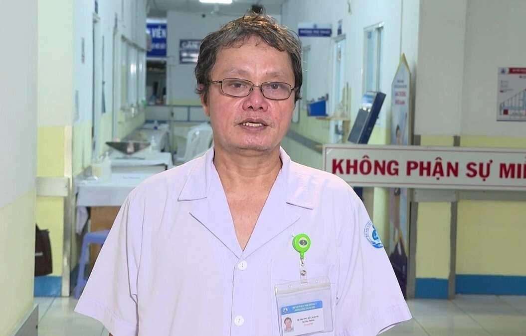 bacsitruonghuukhanh.jpg