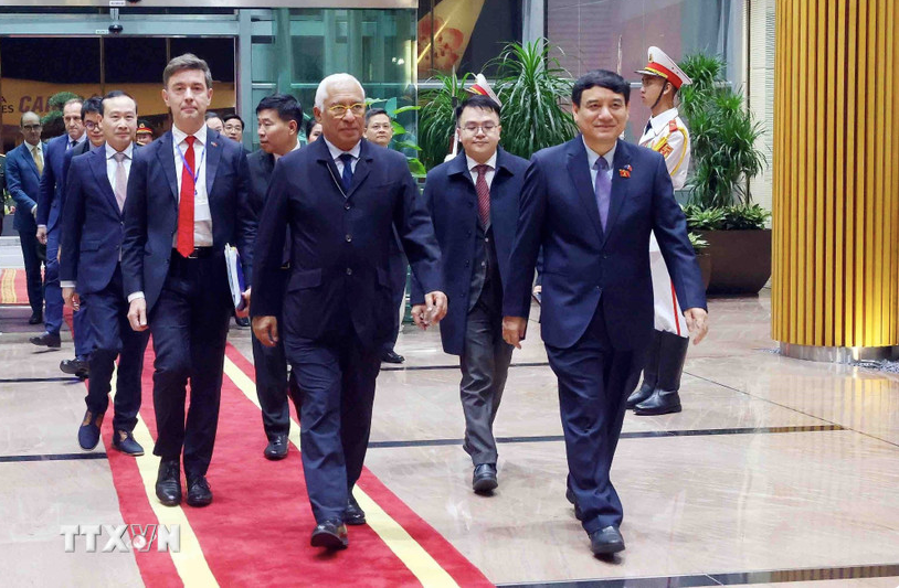 Chủ tịch Hội đồng châu Âu António Costa đến Hà Nội, bắt đầu chuyến thăm chính thức Việt Nam. Ảnh: TTXVN screen-shot-2026-01-28-at-104706-pm.png