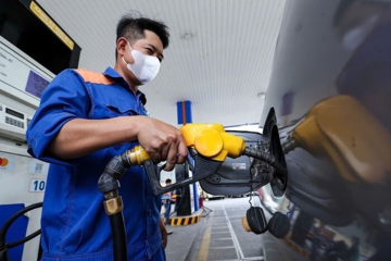 Bộ Công Thương thông tin về thời điểm doanh nghiệp được tự quyết giá xăng dầu bán lẻ