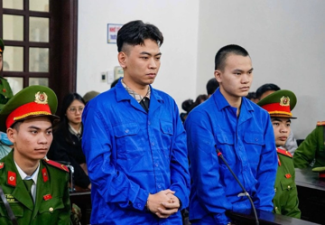 ‘Tổng tài’ ra lệnh đánh người tại quán cà phê ở Hà Nội phủ nhận cáo buộc, liên tục nôn ói