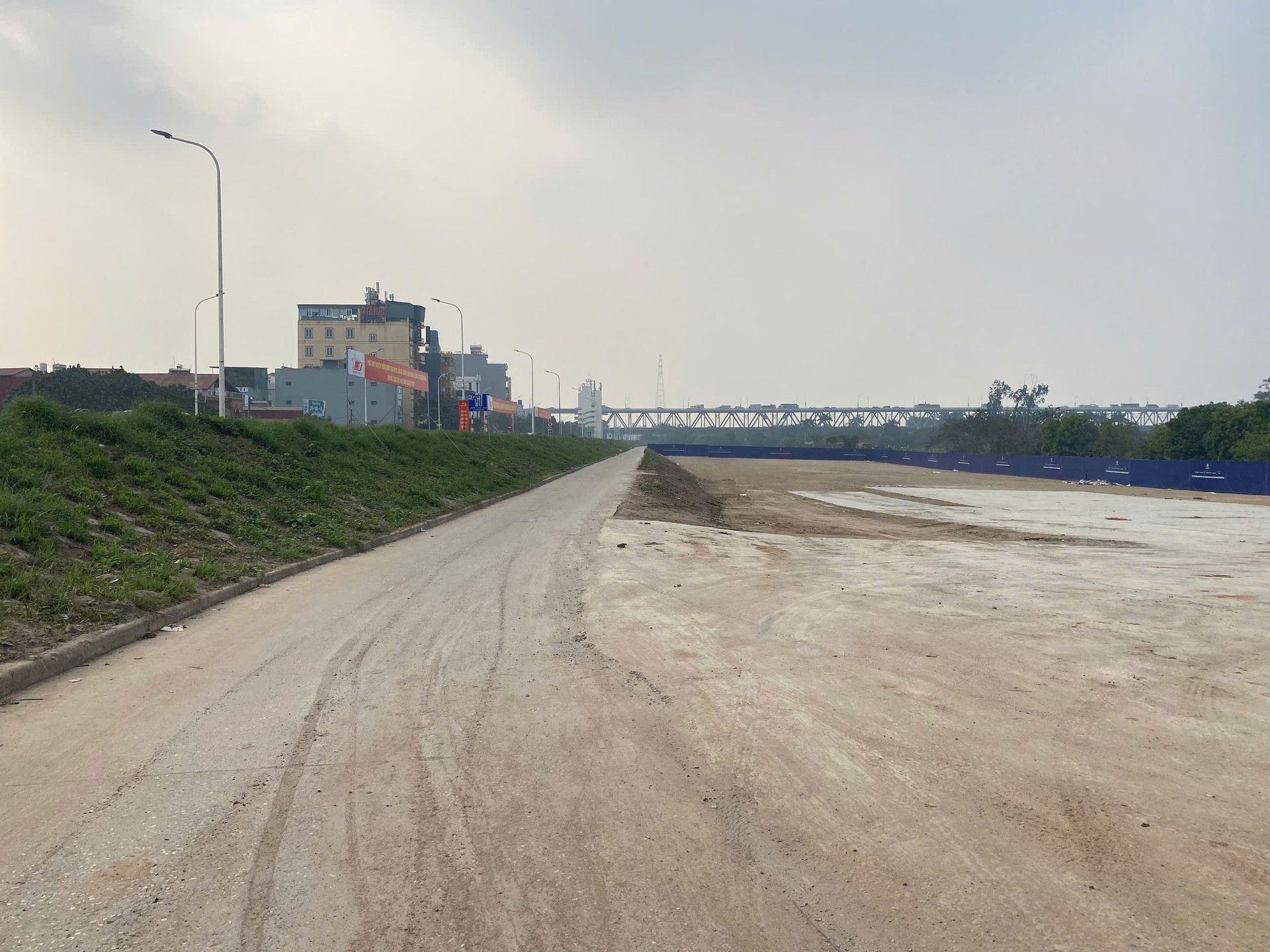 Hiện trạng khu vực thực hiện dự án Trục đại lộ cảnh quan sông Hồng