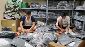 Mùa mua sắm cuối năm đang sôi động, chủ shop đổ tiền chạy quảng cáo nhưng cần cảnh giác, tránh mất tiền oan