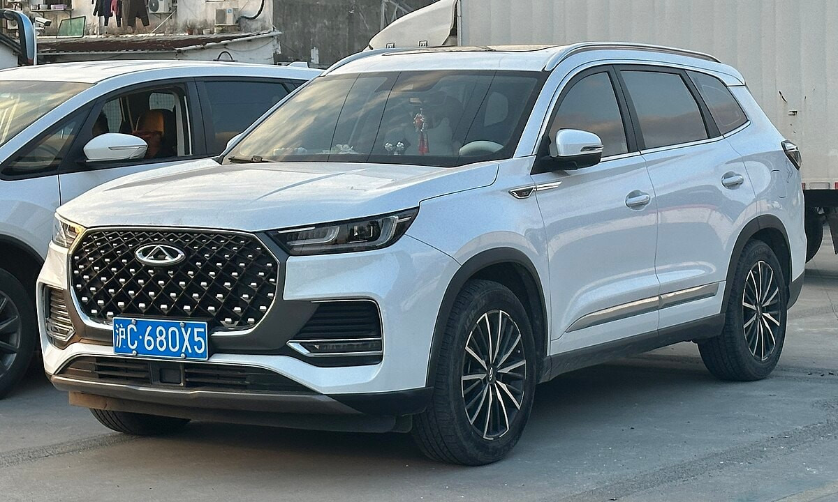 chery_tiggo_8_plus_018_-cropped-.jpg