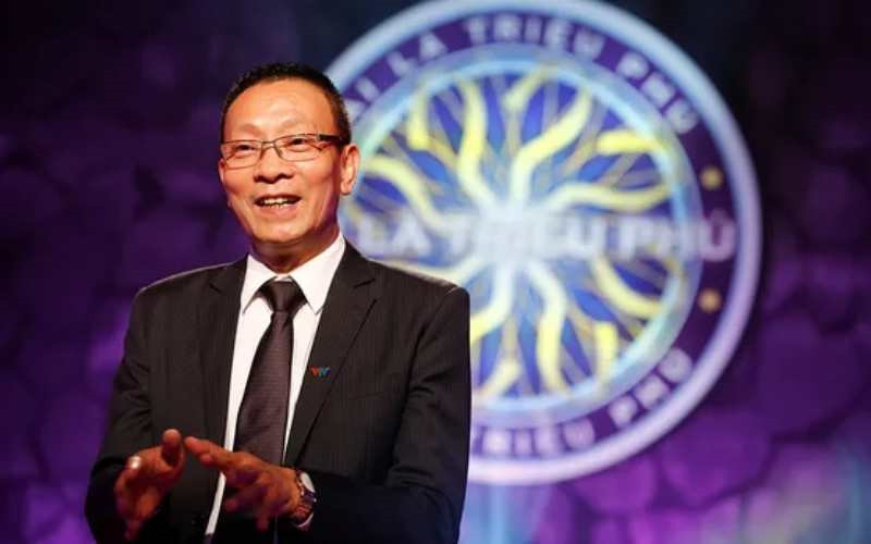 Nam MC được ví như 'linh hồn' Ai là triệu phú: Từng là bình luận viên thể thao, 'tượng đài' của <a style='text-decoration: none;' href='/VTV'>VTV</a>, cuộc sống lúc về hưu gây bất ngờ - ảnh 1