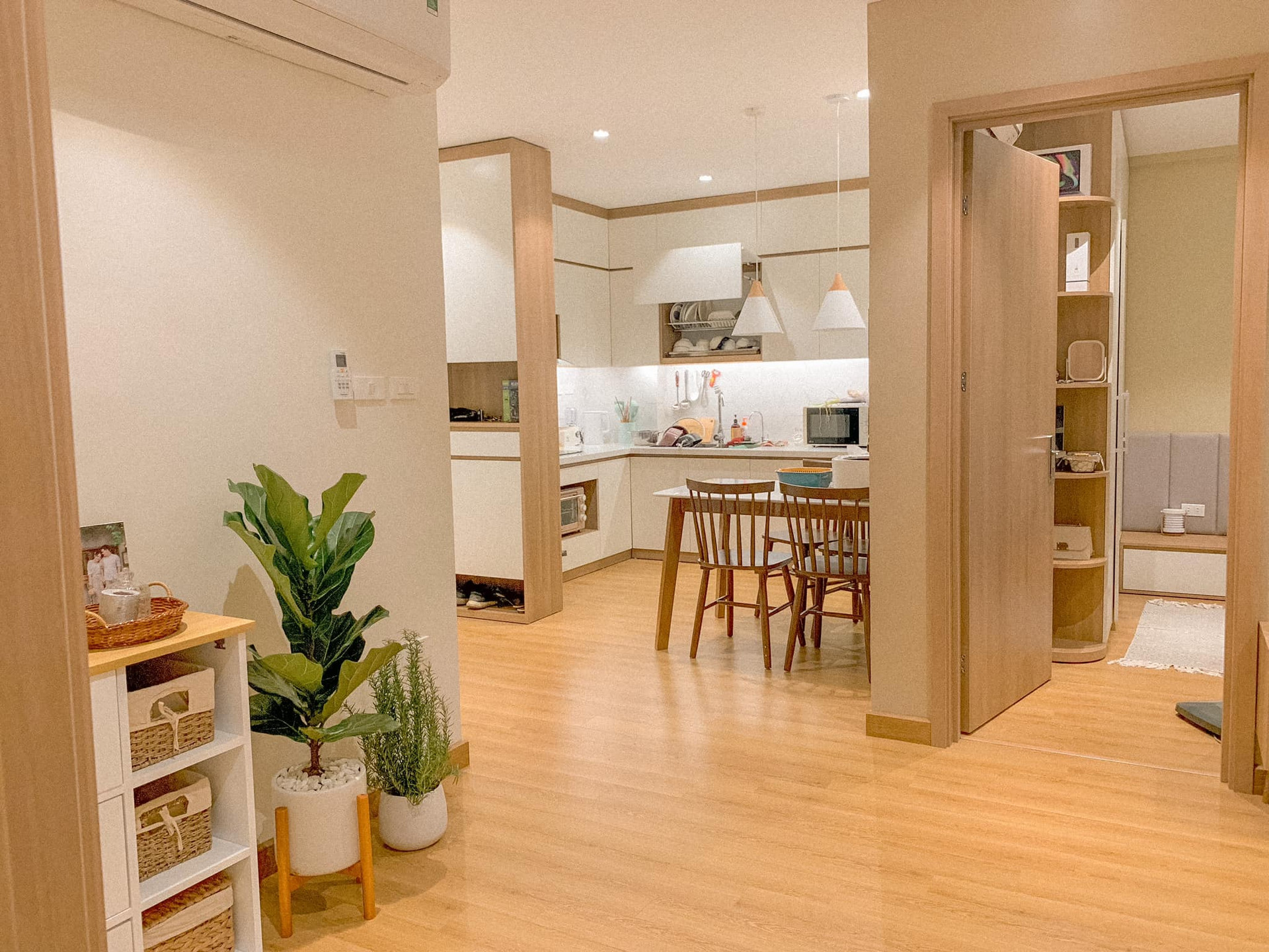 Hồi sinh căn hộ 65m2 thành nơi đáng sống chỉ với 350 triệu đồng- Ảnh 3. Hồi sinh căn hộ 65m2 thành nơi đáng sống chỉ với 350 triệu đồng- Ảnh 3.
