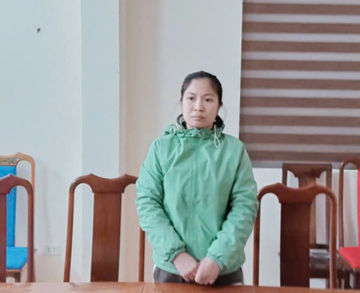 Bắt tạm giam người phụ nữ giấu 160 chỉ vàng trong túi áo, tất chân sau khi nhập cảnh Việt Nam