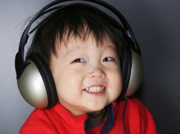 Trẻ có đôi mắt to chưa chắc đã thông minh: Khoa học hé lộ bí mật nằm sâu trong ánh nhìn