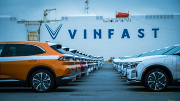 VinFast nâng vốn lên gần 81.000 tỷ đồng, quy mô vượt công ty mẹ Vingroup (VIC)