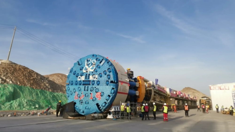 Đào xuyên lớp đá 250 triệu năm tuổi, xây mê cung dài 12km giam giữ chất thải: Láng giềng Việt Nam thử nghiệm tương lai của điện hạt nhân - ảnh 2