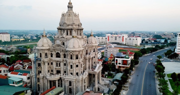 Lâu đài nghìn tỷ của đại gia xăng dầu Phú Thọ: Diện tích sàn 18.000m2, đã thành hình đồ sộ sau gần 10 năm xây dựng