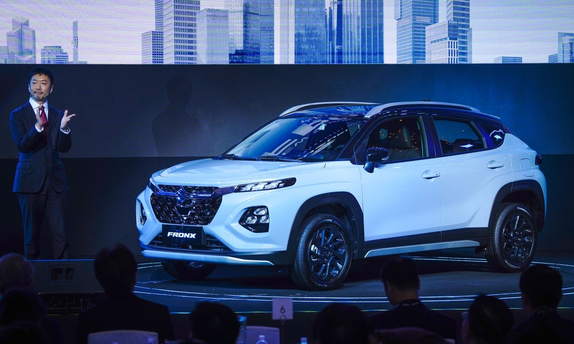 suzuki-fronx-giam-gia1.jpg