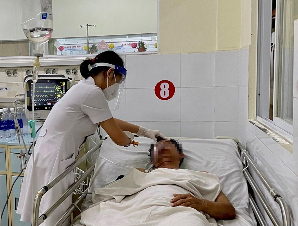 Căn bệnh 'sát thủ âm thầm' gia tăng vào mùa lạnh, bác sĩ khuyến cáo 5 quy tắc vàng phòng ngừa - ảnh 1