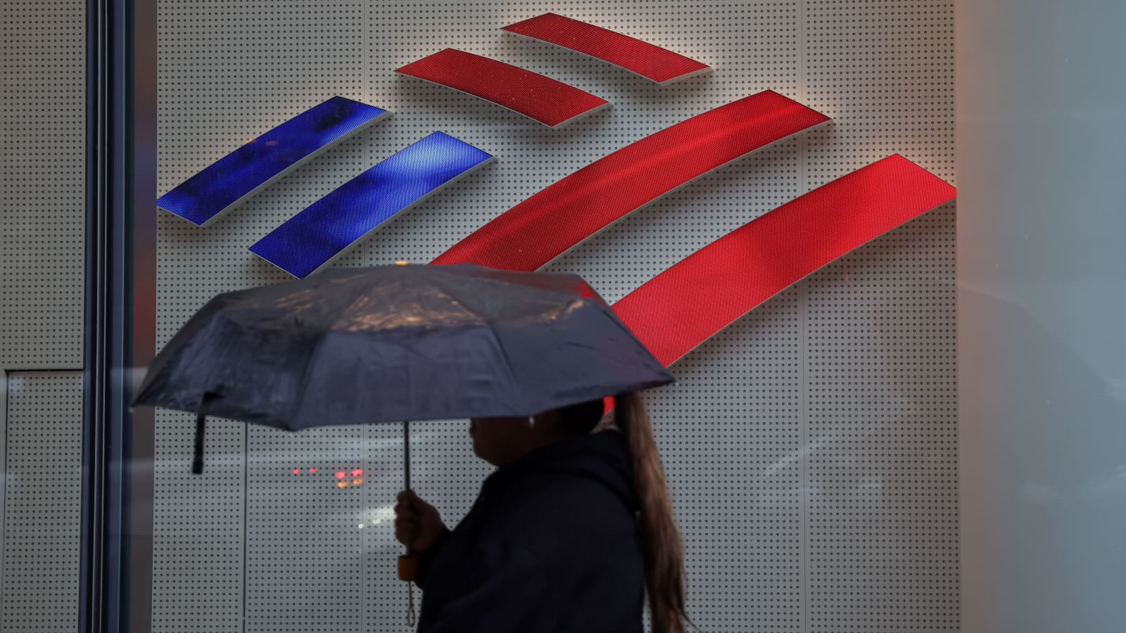 108398334-1791812879148-gettyimages-2299307996-bofa_earns.jpeg