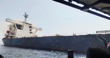 Hai tàu chìm liên tiếp, eo biển Hormuz lại nóng rực