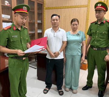 Khám xét nơi ở, nơi làm việc của một Giám đốc sinh năm 1982
