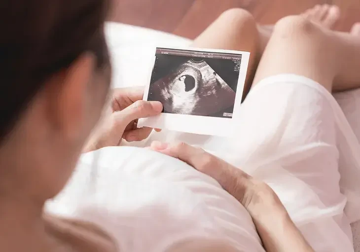 Mỗi năm, hơn 40.000 bé gái không có cơ hội chào đời tại Việt Nam