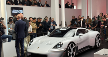Siêu xe đầu bảng mới của Porsche lộ diện