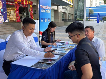 VinFast thông báo tặng rượu cho khách hàng