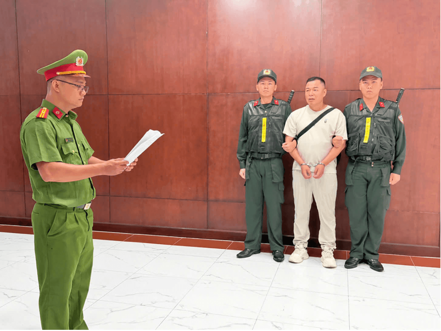 Ảnh màn hình 2026-10-18 lúc 23.05.11
