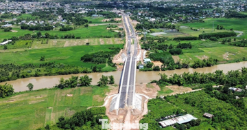 Đà Nẵng: Cầu đã xong, sao người dân chật vật đi vòng?