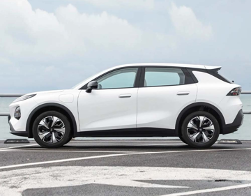 ‘Chung mâm’ với Mazda CX-5, mẫu SUV cỡ C giá chỉ 350 triệu, thiết kế bệ vệ, dải đèn LED kéo dài cùng tính năng hỗ trợ lái NOA