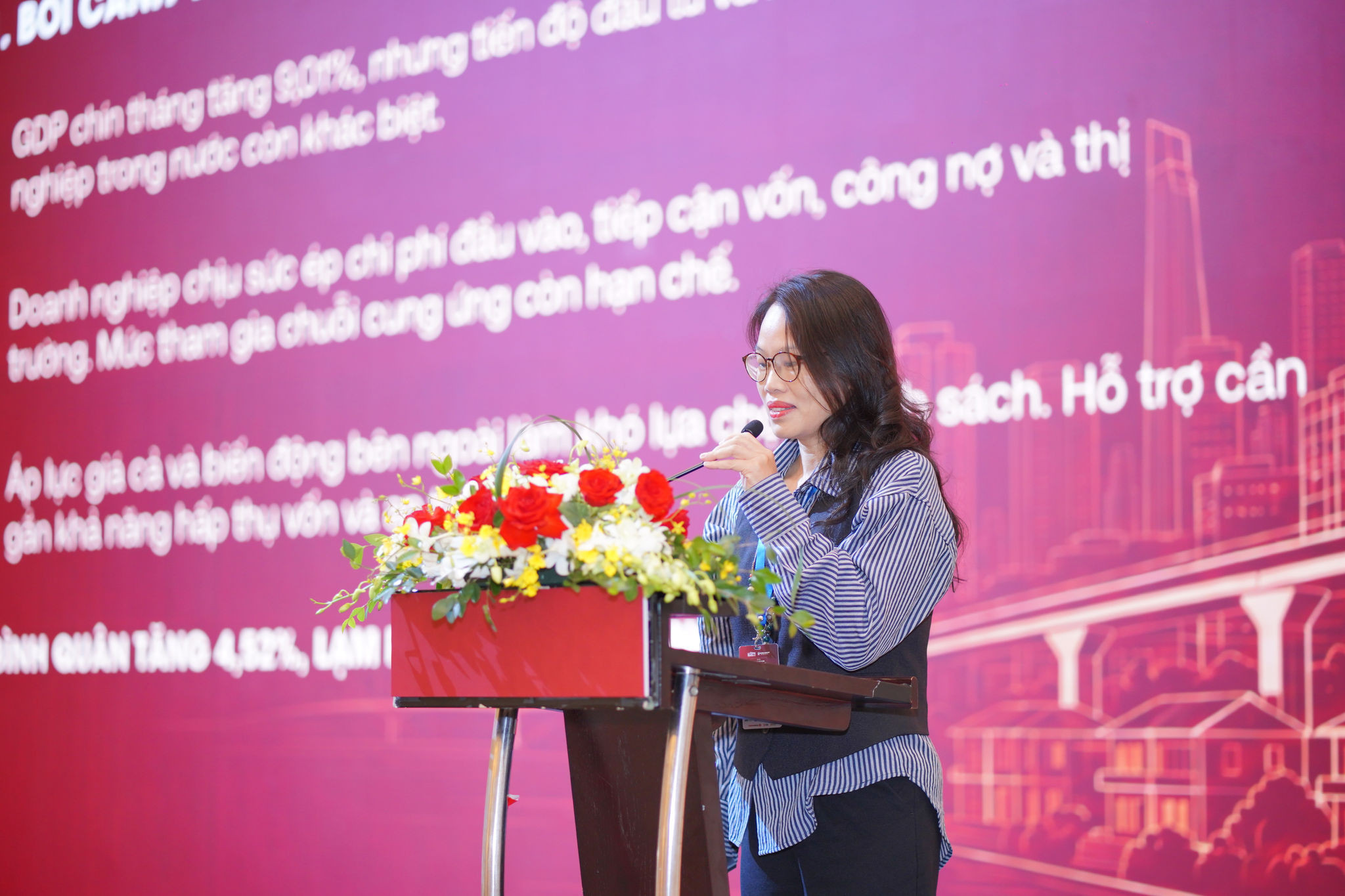 TS. Nguyễn Thị Ngọc Hà, chuyên gia tài chính tại Hội thảo “Tháo gỡ điểm nghẽn, khơi thông nguồn lực thúc đẩy tăng trưởng”
