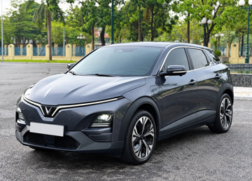 Chạy 100.000km chủ xe VinFast VF 6 Plus lên sàn xe cũ, chủ xe nói thẳng giá bán, tận mắt xem tình trạng nội thất