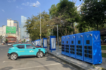 Trước 1/1/2030, toàn bộ công chức tại TP Hồ Chí Minh phải đổi sang xe năng lượng sạch