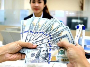 Tỷ giá hôm nay 23/10: USD giảm thêm 10 đồng, tỷ giá trung tâm đi xuống