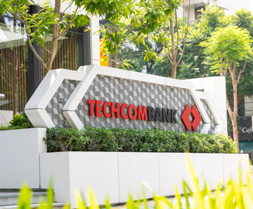 Được Fitch nâng xếp hạng lên BB, Techcombank tiếp tục tăng sức hấp dẫn với nhà đầu tư