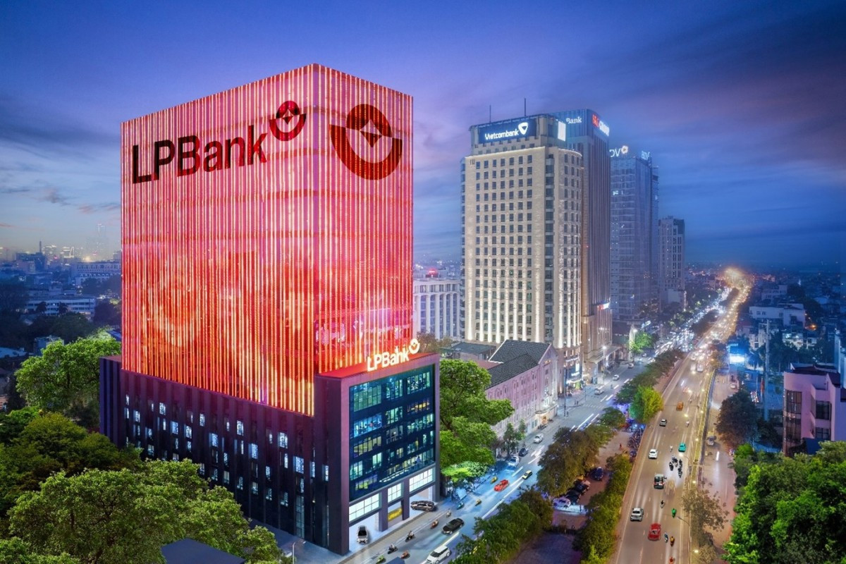 Cổ phiếu LPBank tăng kịch trần 