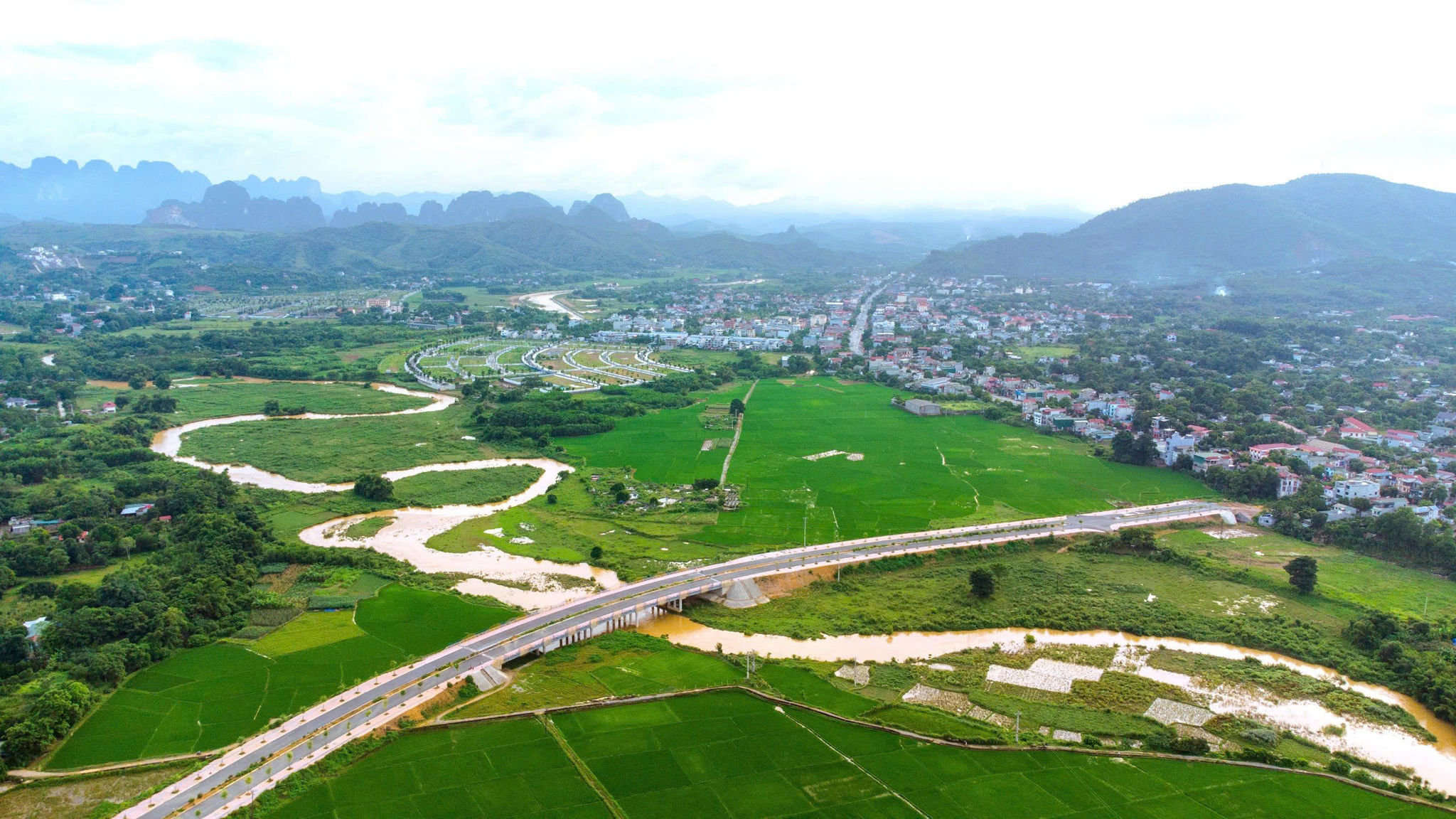 17-7_duong_giao_thong.jpg
