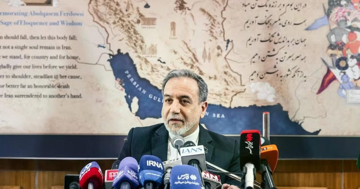 Ngoại trưởng Iran nêu điều kiện mở lại eo biển Hormuz
