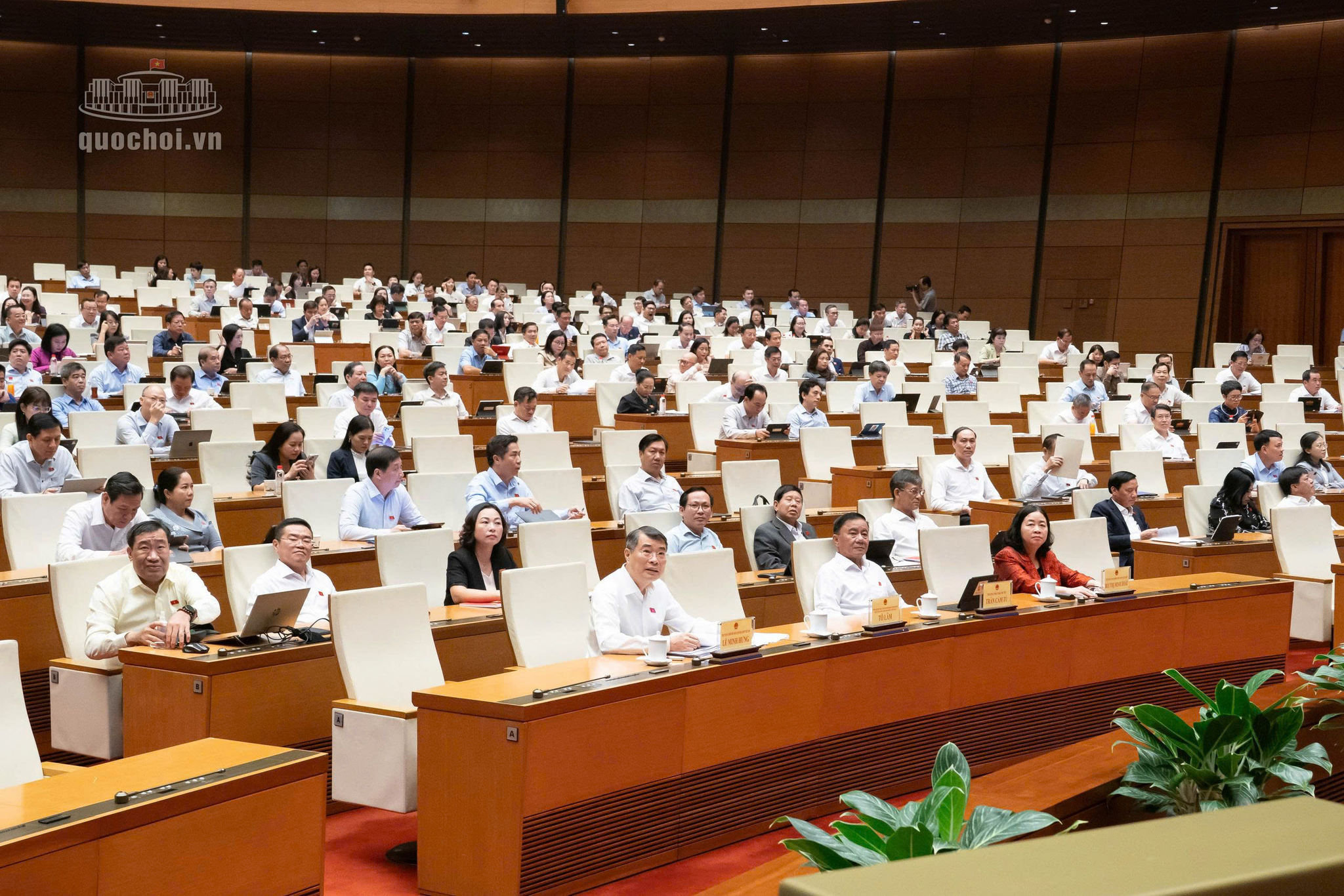 Thủ tướng Lê Minh Hưng và các đại biểu tham dự phiên họp. Ảnh: Quochoi.vn