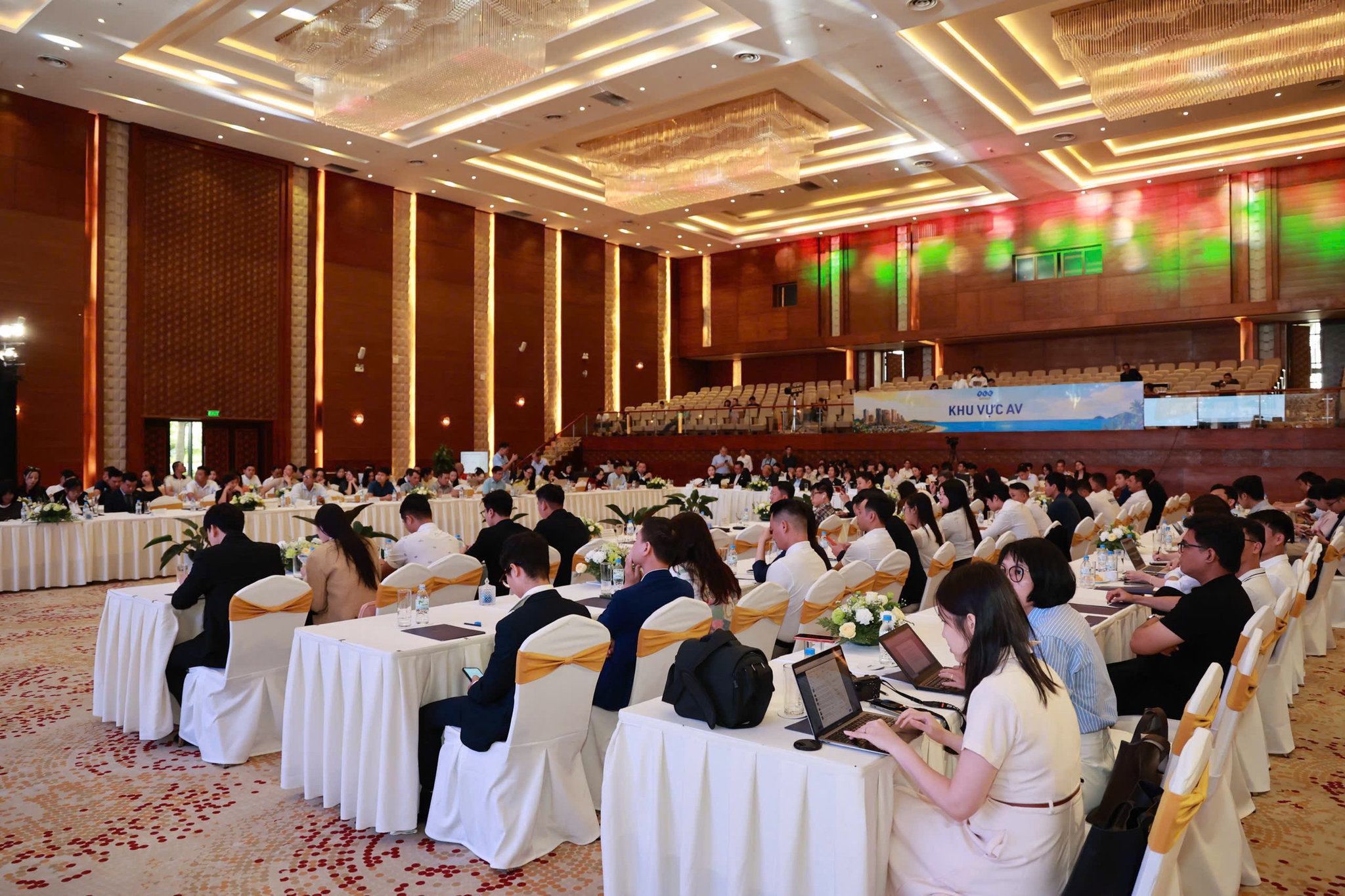 thi-truong-bat-dong-san-du-lich-viet-nam2.jpg