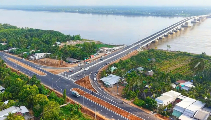 Cầu vượt sông 8.000 tỷ xoá bỏ toàn bộ các bến phà lâu đời, rút ngắn khoảng 80km từ miền Tây đến TP. HCM nguy cơ chậm tiến độ- Ảnh 2. Cầu vượt sông 8.000 tỷ xoá bỏ toàn bộ các bến phà lâu đời, rút ngắn khoảng 80km từ miền Tây đến TP. HCM nguy cơ chậm tiến độ- Ảnh 2.