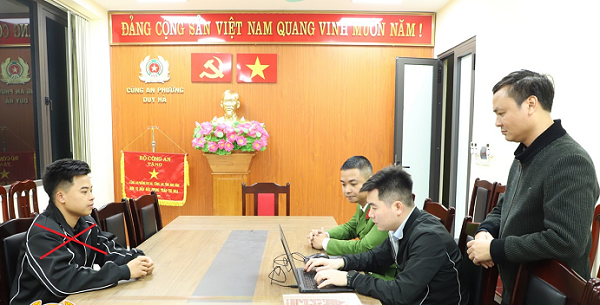 chu-co-so-sx-gia-do-ngam-nuoc-keo-2.png