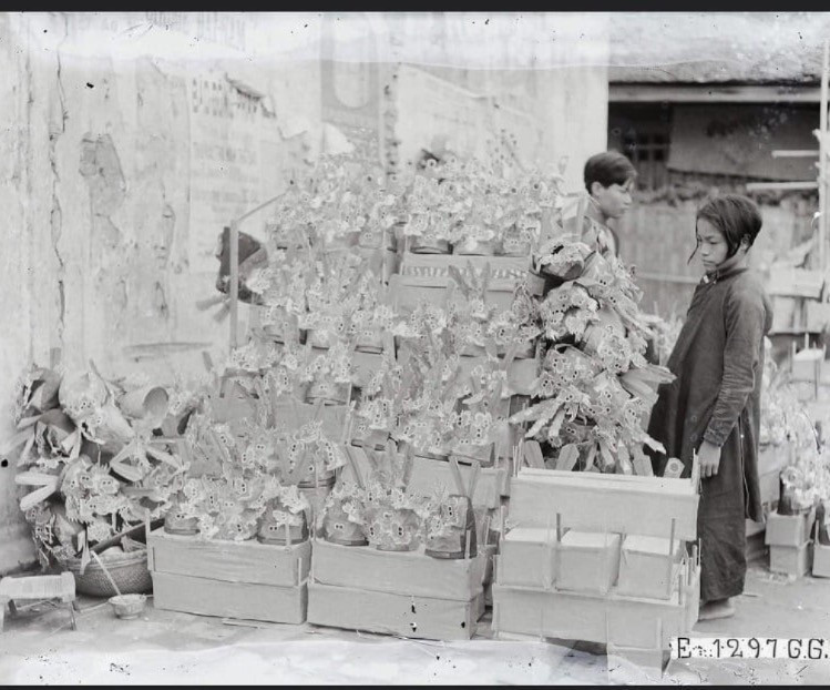 tap-chi-nghien-cuu-phat-hoc-ngay-tien-ong-tao-ve-troi-3-3175.jpg