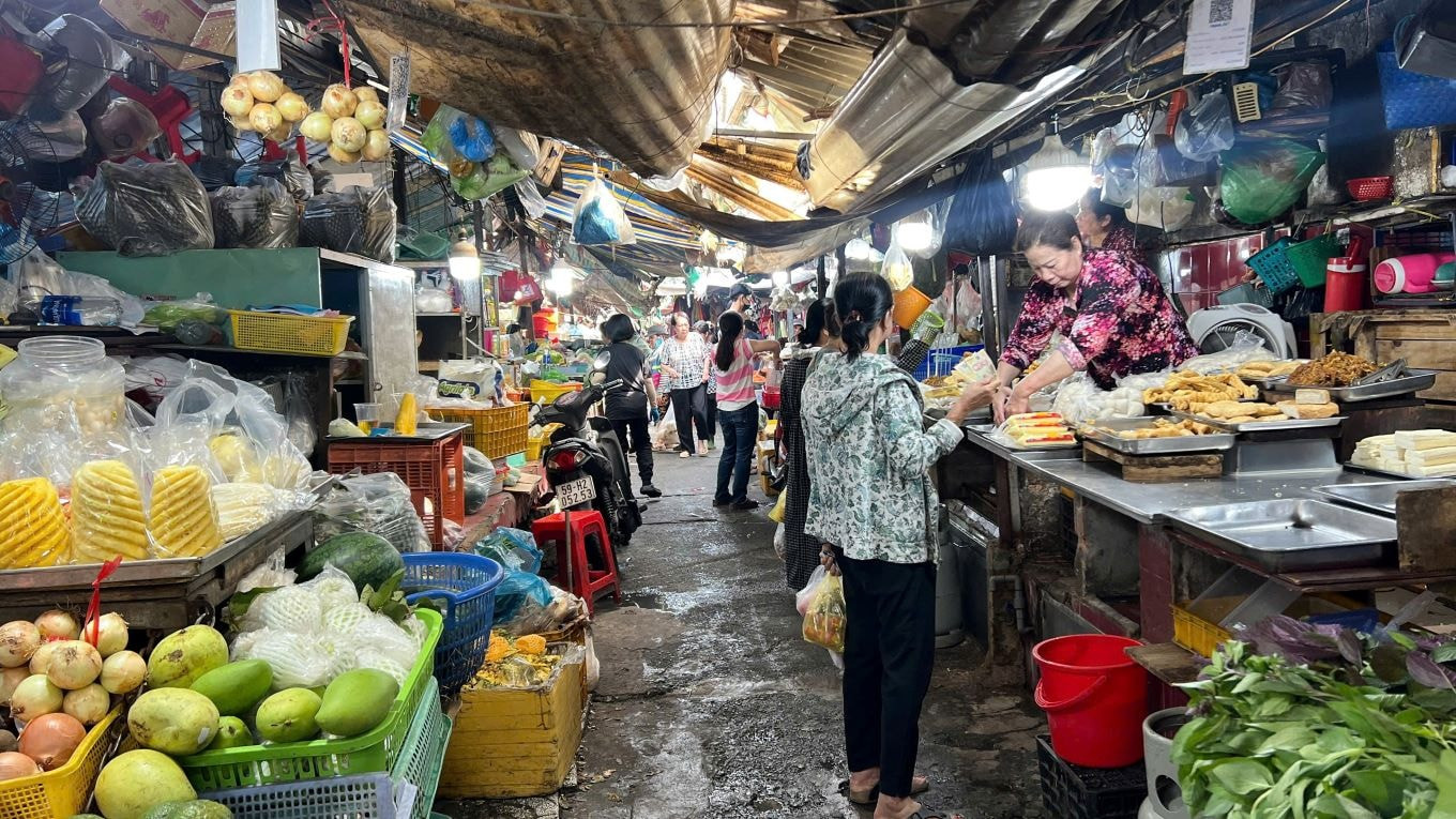 hộ kinh doanh quán ăn phải mua thêm thịt, rau ngoài chợ không có hóa đơn thì kê khai thuế thế nào