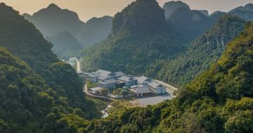 Tập đoàn khách sạn hàng đầu thế giới chính thức tiếp quản khu nghỉ dưỡng cao cấp của Sun Group nằm biệt lập giữa thung lũng