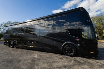Trị giá hơn 50 tỷ đồng, motorhome đẹp nhất thế giới Loki Prevost LE 2026 vừa ra mắt tại Mỹ