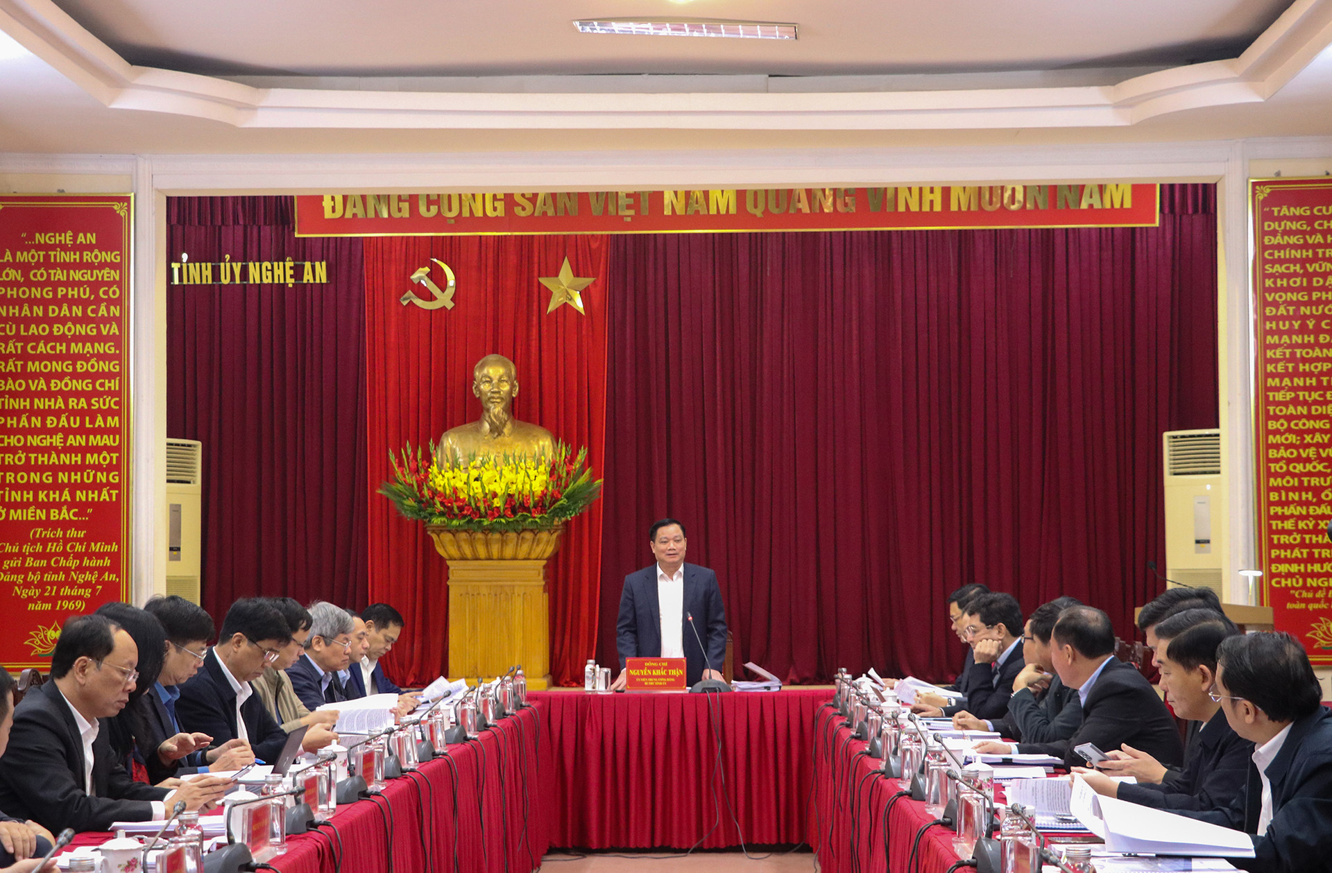 Hình ảnh tại buổi họp. Nguồn ảnh: UBND tỉnh Nghệ An Hình ảnh tại buổi họp. Nguồn ảnh: UBND tỉnh Nghệ An