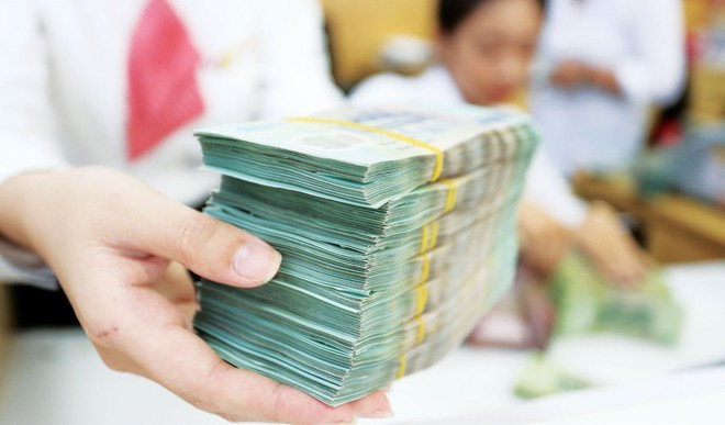 Ngân hàng có xu hướng quay đầu giảm lãi suất. tien.jpg