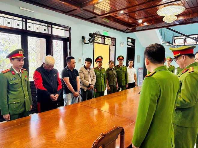 các điisu tượng