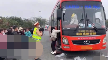 Kiểm tra một xe khách có 83 người, tài xế và chủ xe bị phạt hơn 200 triệu đồng