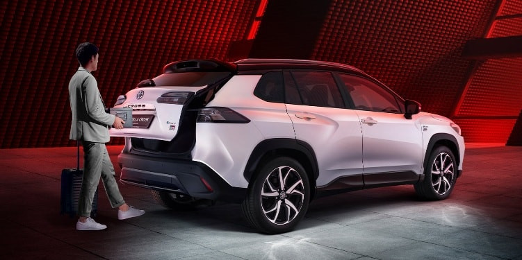 toyota-corolla-cross-hev-06.jpg